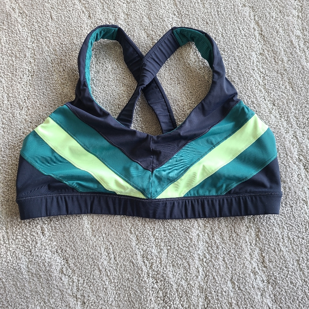 Athleta size large sports bra